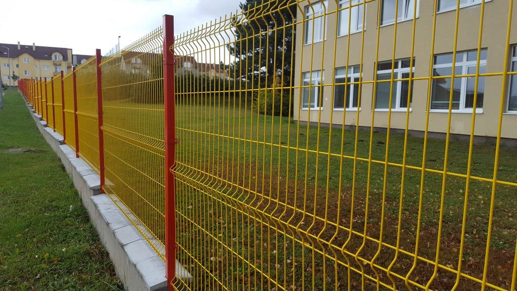 Panelne ograde sa metalnim stubovima i kliznim ogradama ili metalnim ogradama - sa povoljnom cenom i najeftinije. Izvodimo celoj teritoriji Srbiji . Sa našim radnicima i po sistemu ključ u ruke 069 444 58 54 --- ekstra dodatak 002
